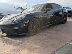 Porsche Panamera GTS AWD 2016 Black