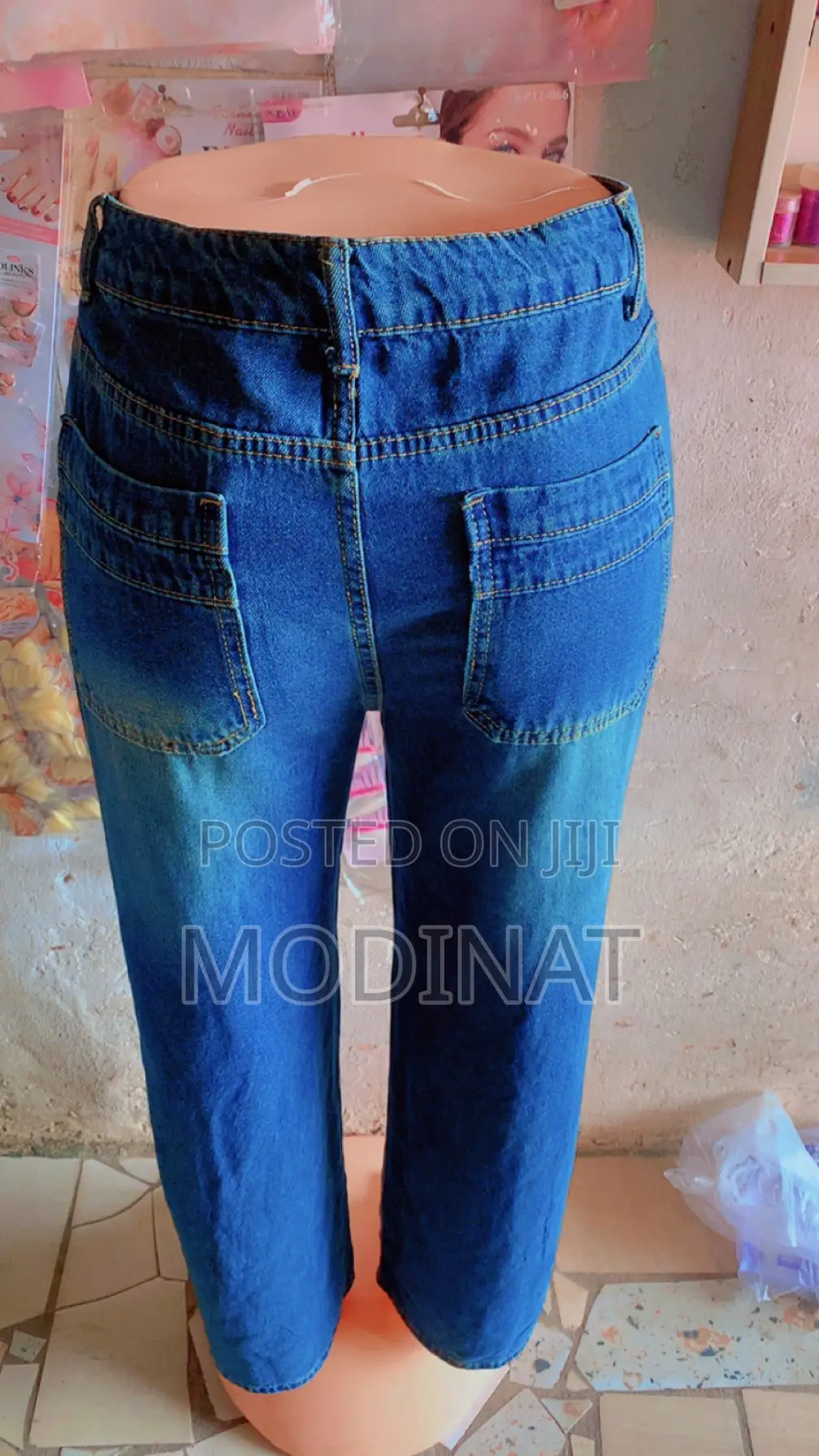 Stock Jeans