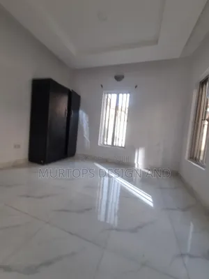 Studio Apartment in Conservation, Chevron for rent