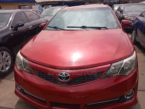Toyota Camry SE 4dr Sedan (2.5L 4cyl 6A) 2012 Red