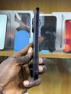 Apple iPhone 16 128 GB Black