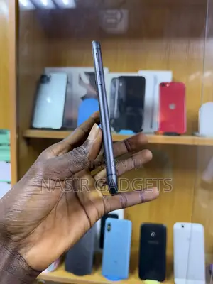 Apple iPhone 11 64 GB Black