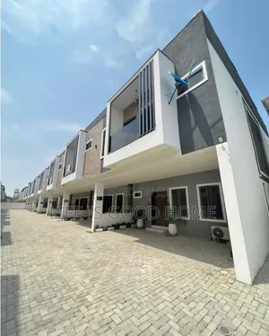 4bdrm Duplex in Royal  Pine, Chevron for sale