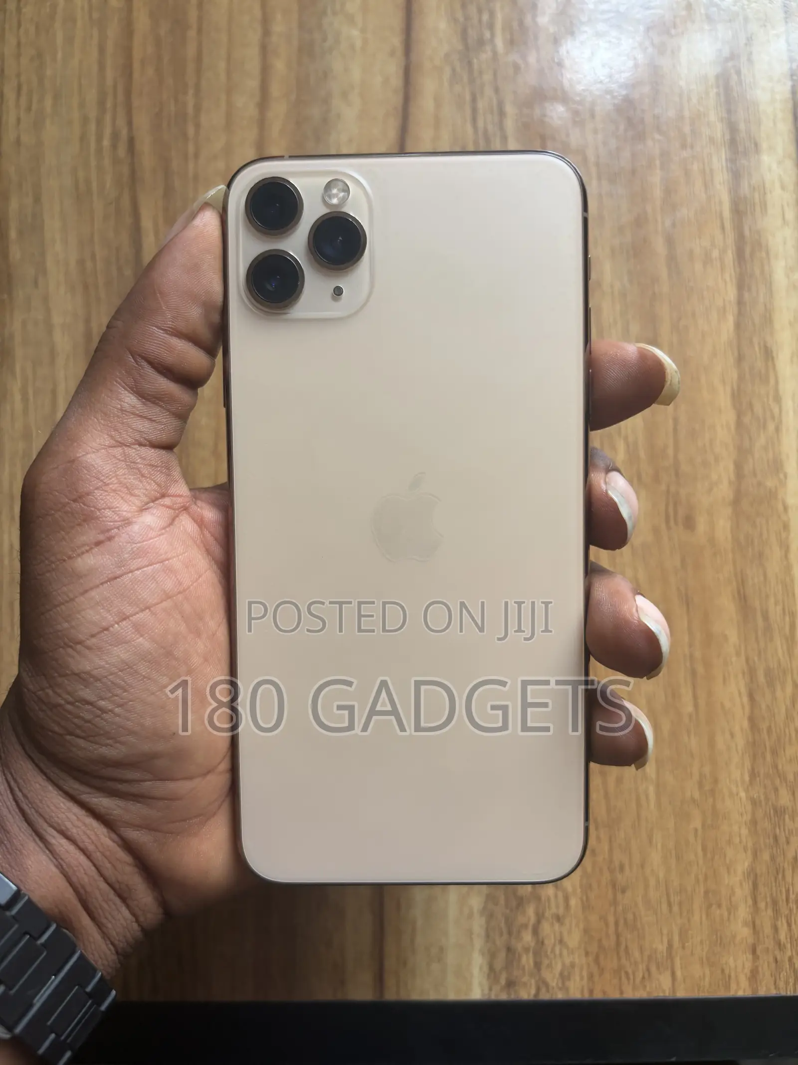 Apple iPhone 11 Pro Max 64 GB Gold