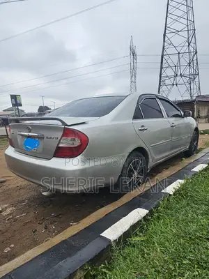 Toyota Camry LE 4dr Sedan (2.4L 4cyl 4A) 2004 Silver
