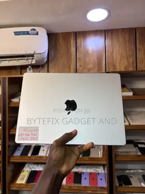 Laptop Apple MacBook Pro 2024 M4 16GB Intel Core M3 SSD 512GB
