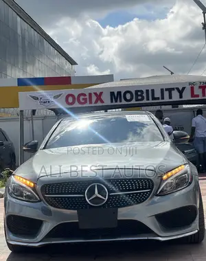 Mercedes-Benz C450 2016 Green