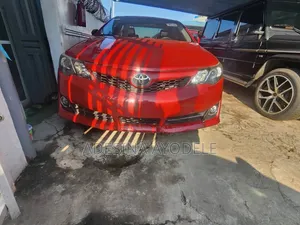 Toyota Camry SE 4dr Sedan (2.5L 4cyl 6A) 2014 Burgundy