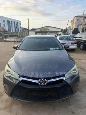 Toyota Camry XSE 4dr Sedan (2.5L 4cyl 6A) 2015 Gray