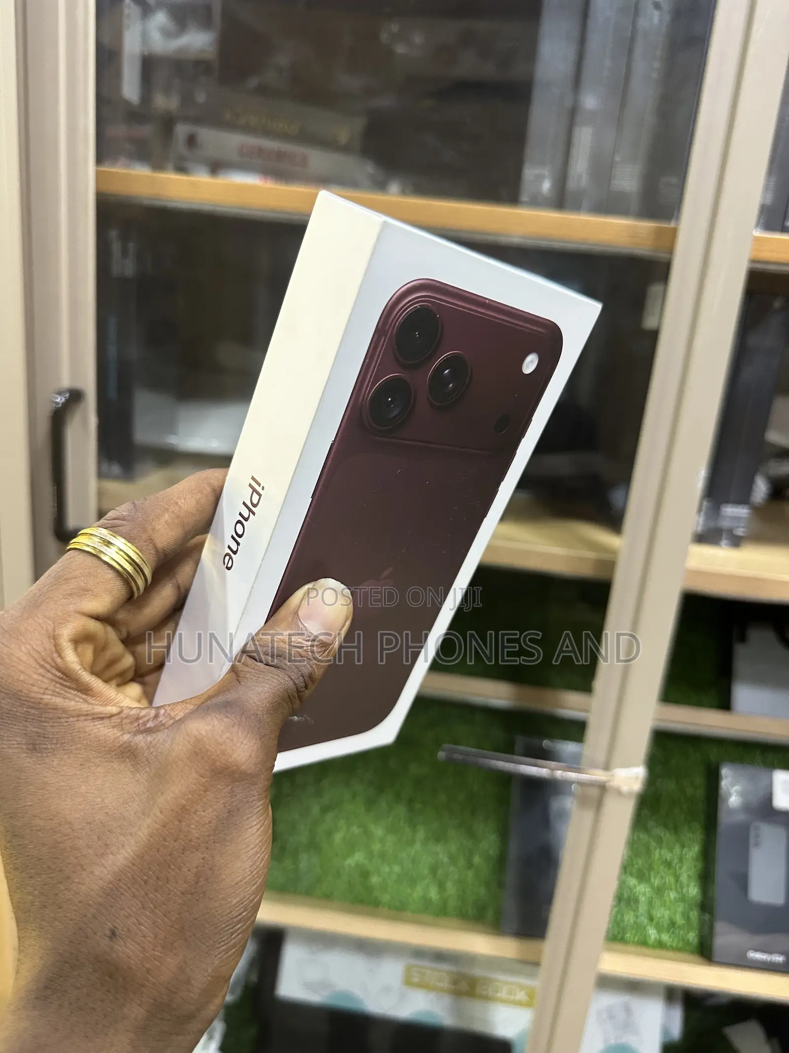 New Apple iPhone 18 Pro 256 GB Red