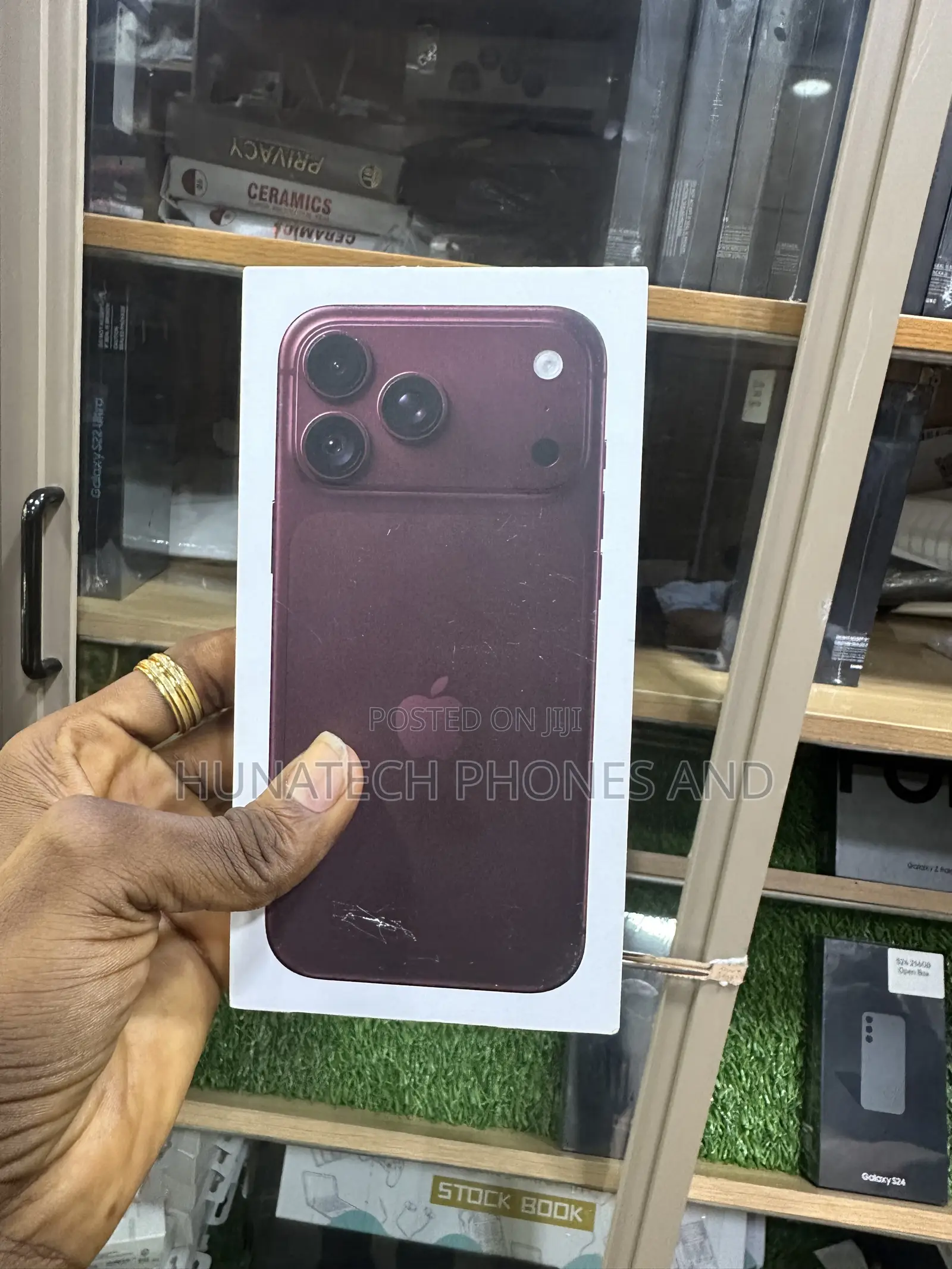 New Apple iPhone 18 Pro 256 GB Red