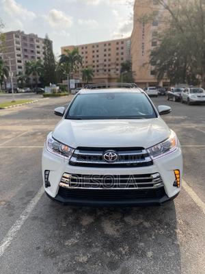 Toyota Highlander XLE V6 4x4 (3.5L 6cyl 6A) 2016 White