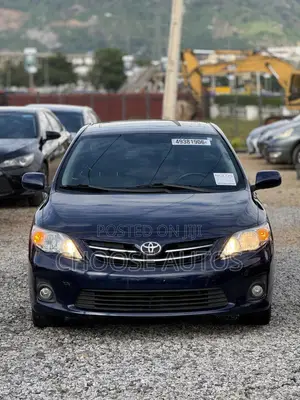 Toyota Corolla LE Special Edition 4dr Sedan (1.8L 4cyl 4A) 2013 Blue