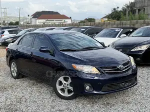 Toyota Corolla LE Special Edition 4dr Sedan (1.8L 4cyl 4A) 2013 Blue
