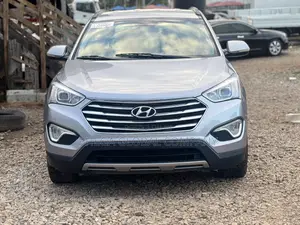 Hyundai Santa Fe 2014 Gray