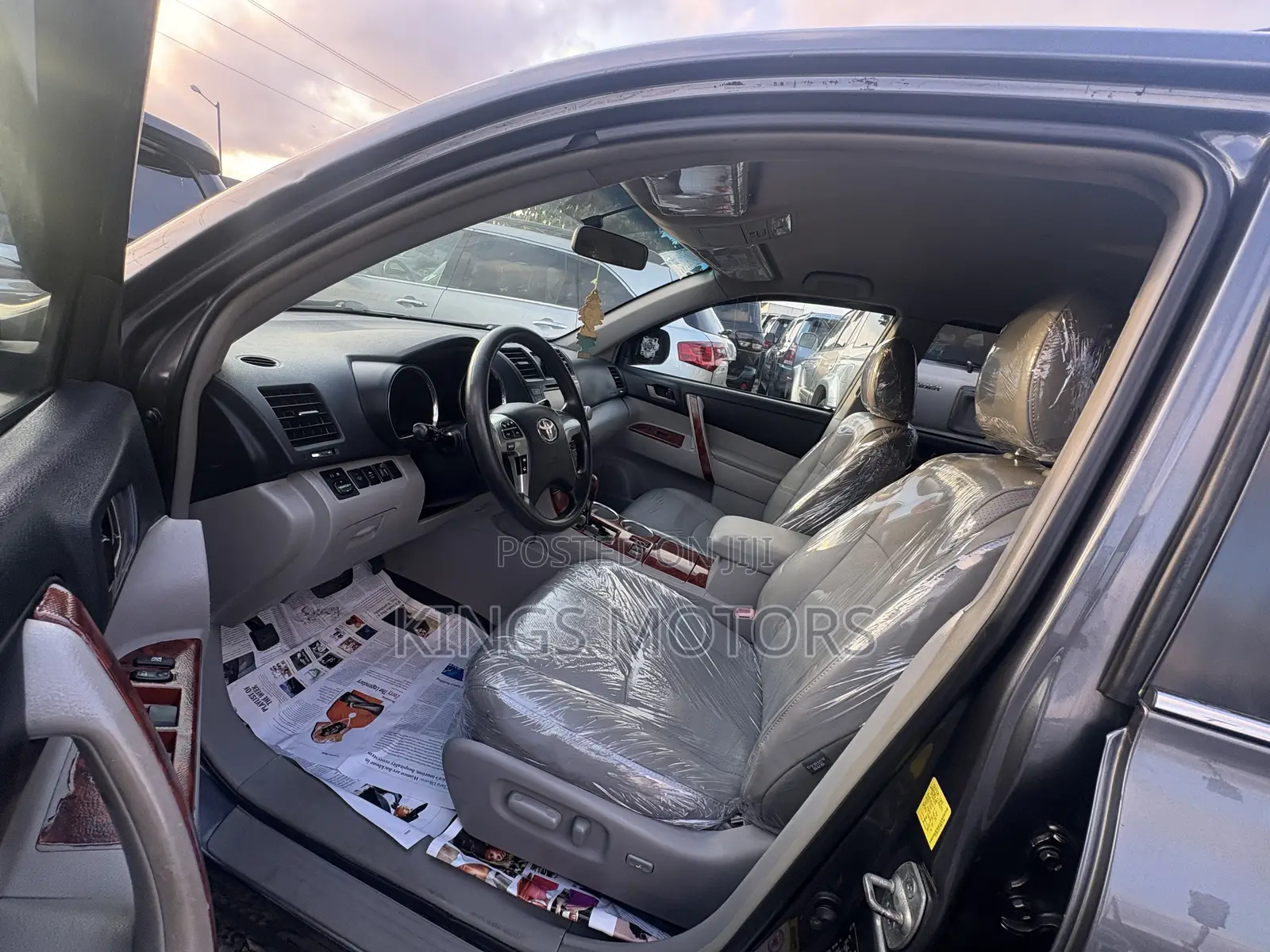 Toyota Highlander Limited 2012 Gray