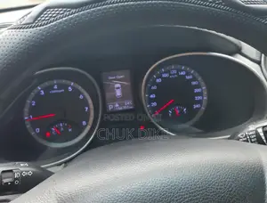Hyundai Santa Fe 2013 Brown