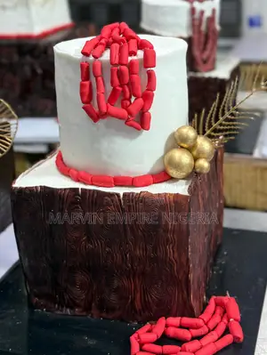2 Tier Traditional Wedding Cake
