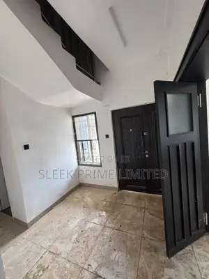 4bdrm Duplex in Lugbe District for rent