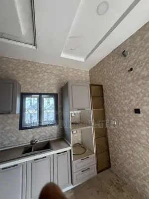 4bdrm Duplex in Lugbe District for rent