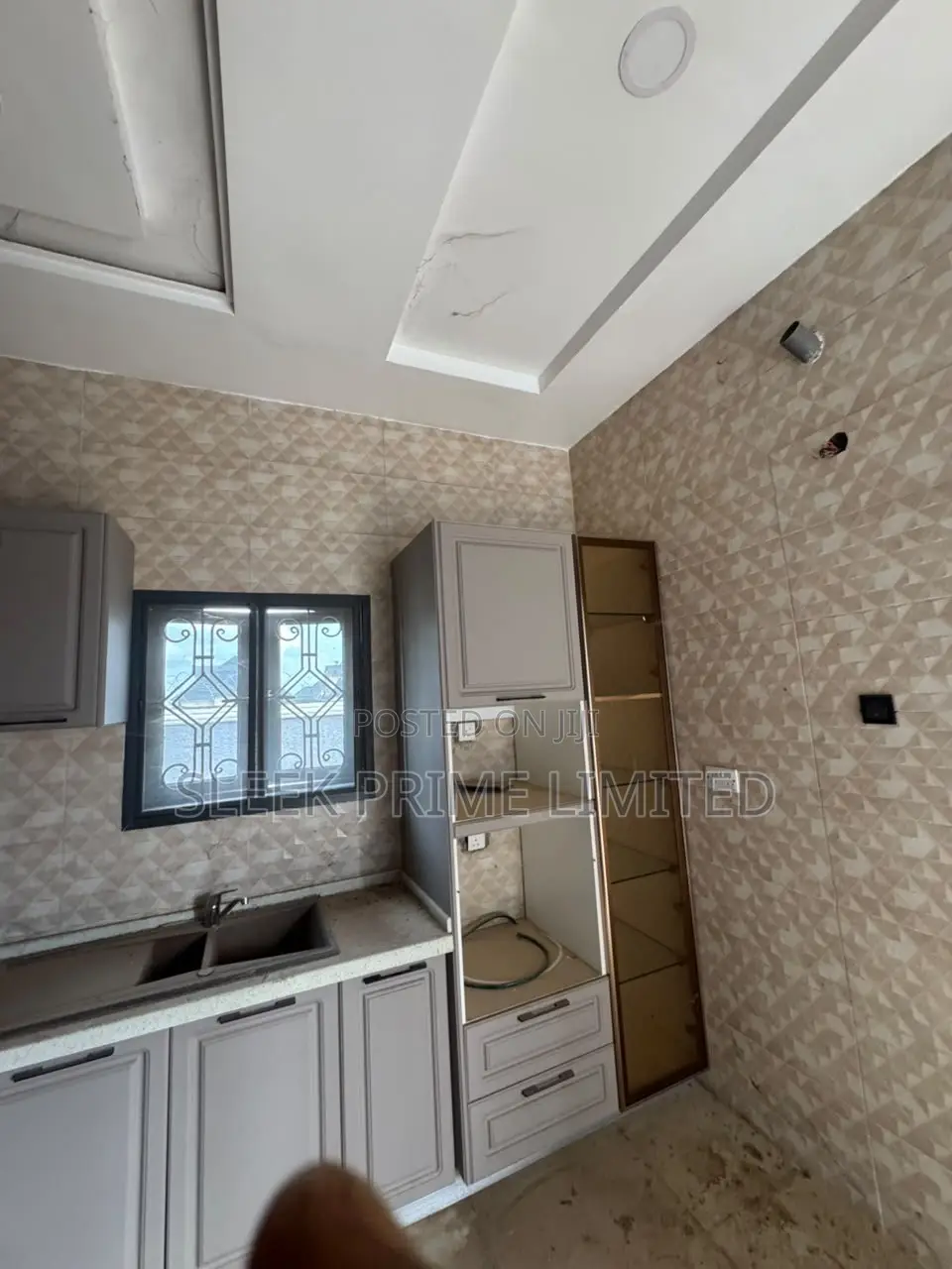 4bdrm Duplex in Lugbe District for rent