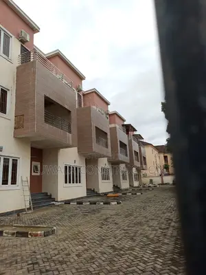 4bdrm Duplex in Kaura for sale
