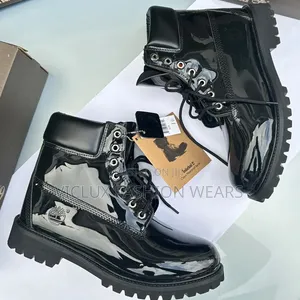 Timberland Luxury Shiny Black Boot