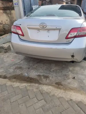 Toyota Camry 2010 Silver