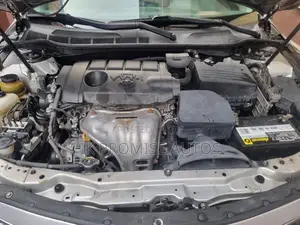 Toyota Camry 2010 Silver