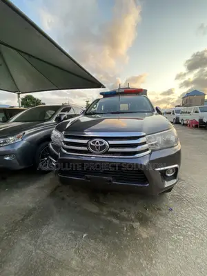 Toyota Hilux 2018 Gray