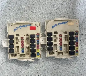 Nissan/Infiniti Under-Hood Fuse Box Assembly (IPDM)