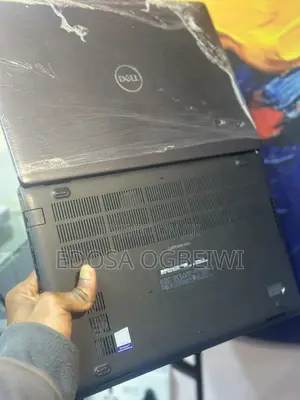 Laptop Dell Latitude 5400 8GB Intel Core i7 SSD 256GB