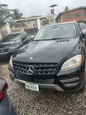 Mercedes-Benz M Class 2013 Red