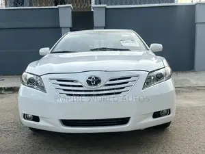 Toyota Camry 2.4 LE 2008 White