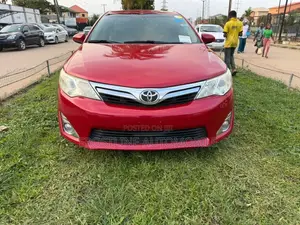 Toyota Camry XLE 4dr Sedan (2.5L 4cyl 6A) 2013 Red