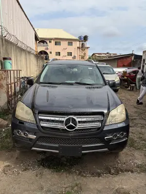 Mercedes-Benz GL-Class 2011