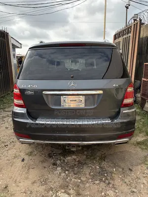 Mercedes-Benz GL-Class 2011