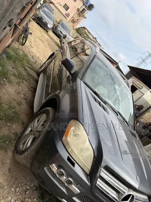 Mercedes-Benz GL-Class 2011