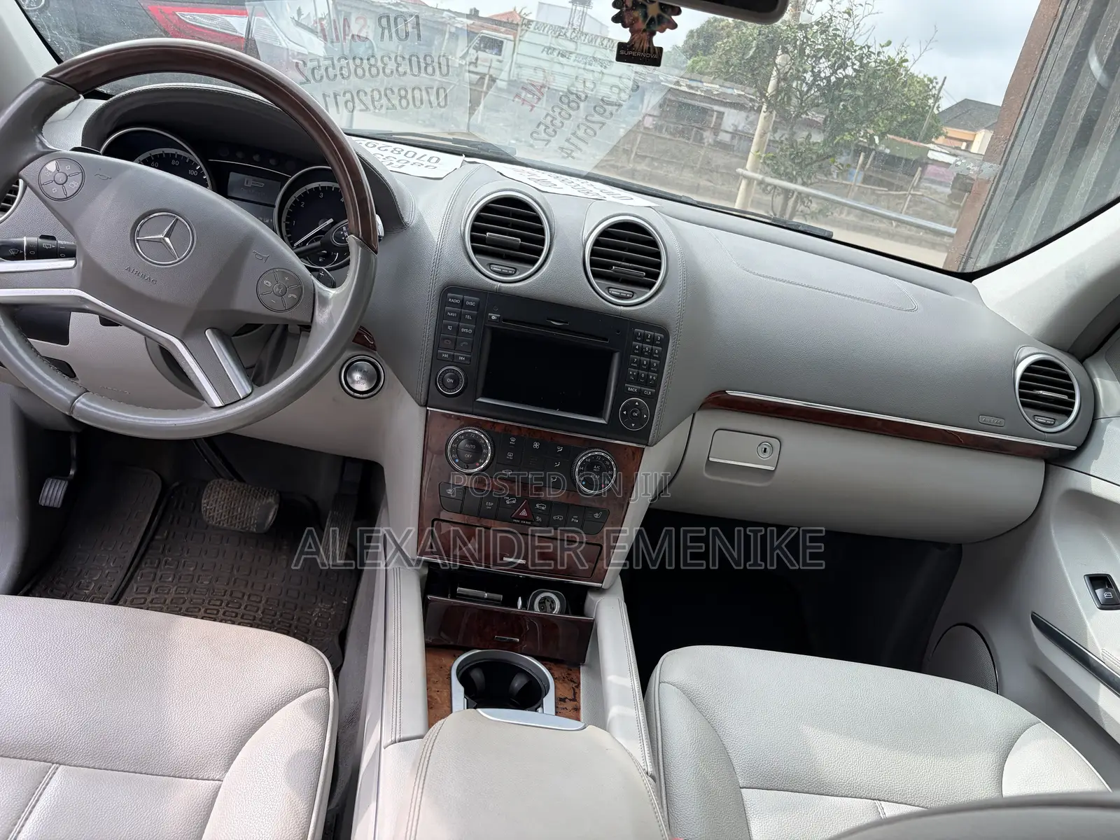 Mercedes-Benz GL-Class 2011