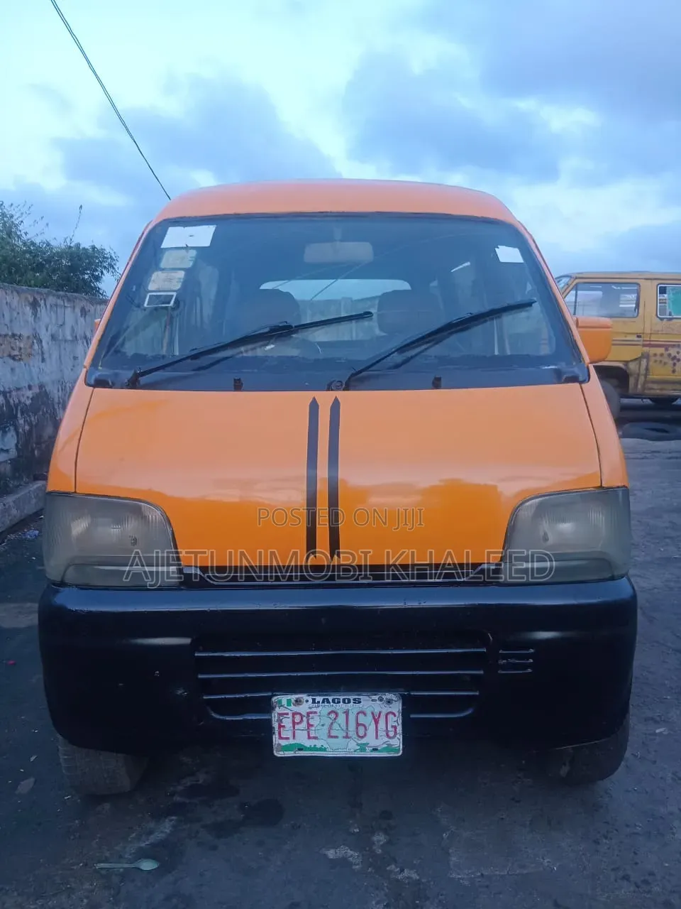 Suzuki APV Minibus 2010 Yellow