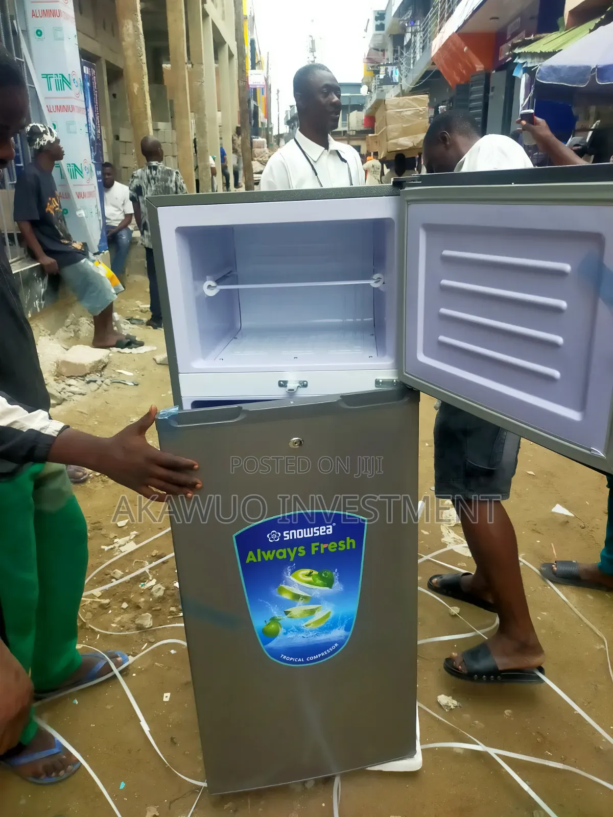 Snowsea Standing Fridge Two Doors 298 Liters