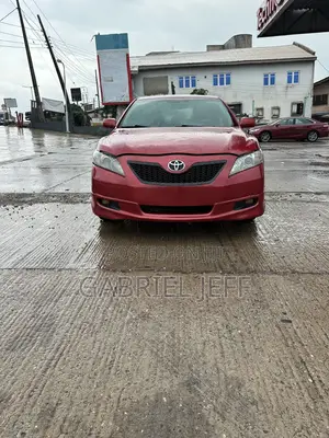 Toyota Camry 2.4 SE 2008