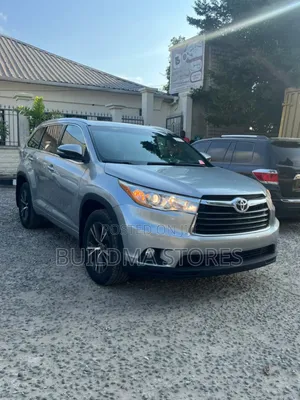 Toyota Highlander XLE V6 4x2 (3.5L 6cyl 6A) 2016 Silver