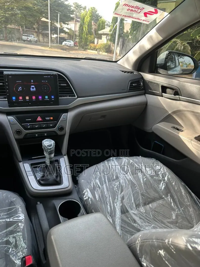 Hyundai Elantra 2017 White