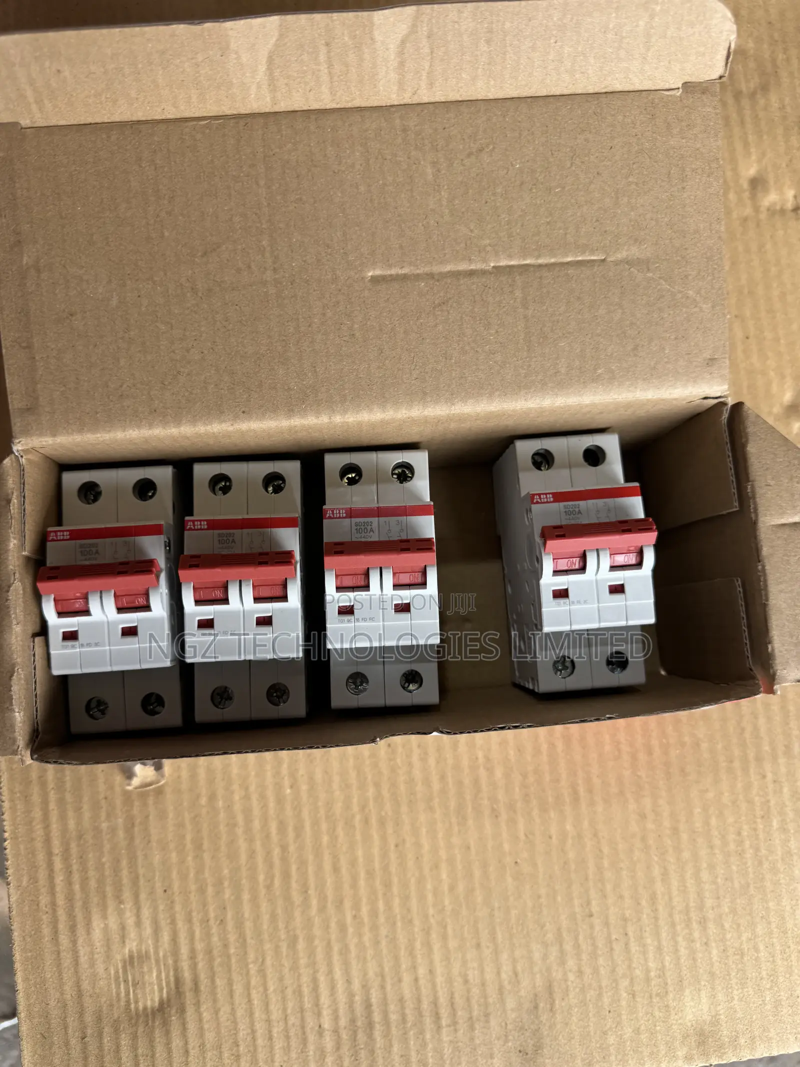 ABB Distribution Board Primo D4 4 Ways 3 Phase