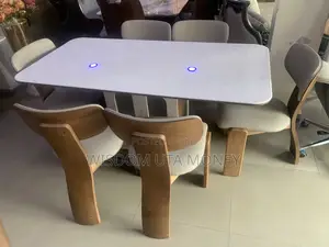 New Modern Luxury Design Dining Table by Six Seater