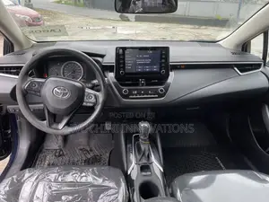 Toyota Corolla LE 2020 Blue