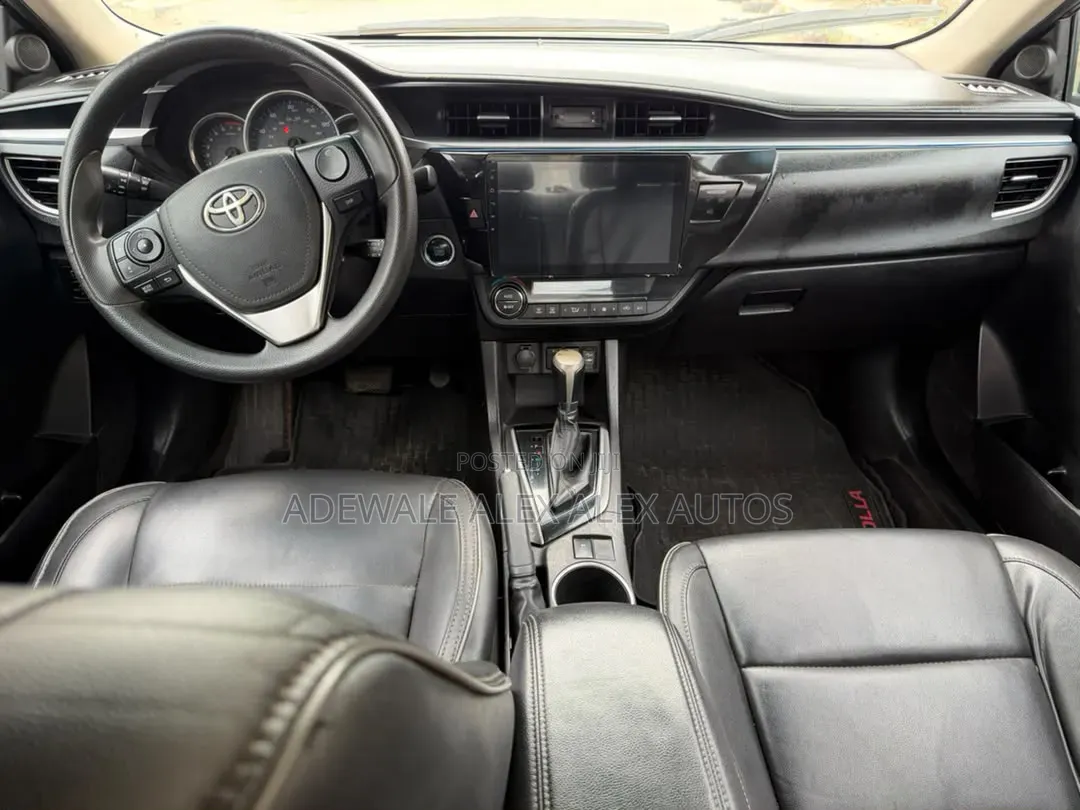 Toyota Corolla 2017 Black