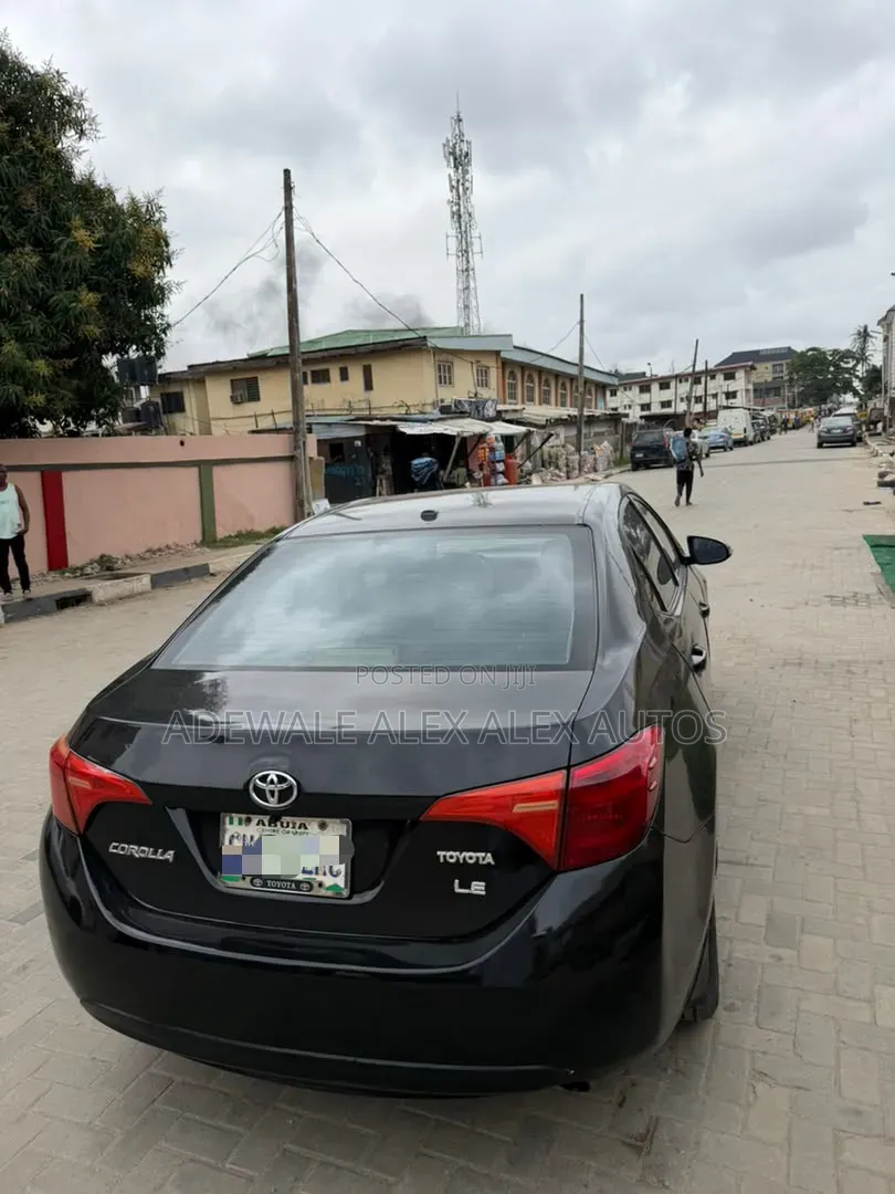 Toyota Corolla 2017 Black