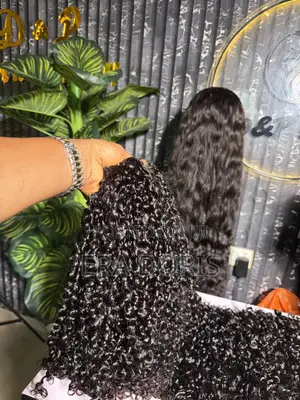 D P Luxury Hairs